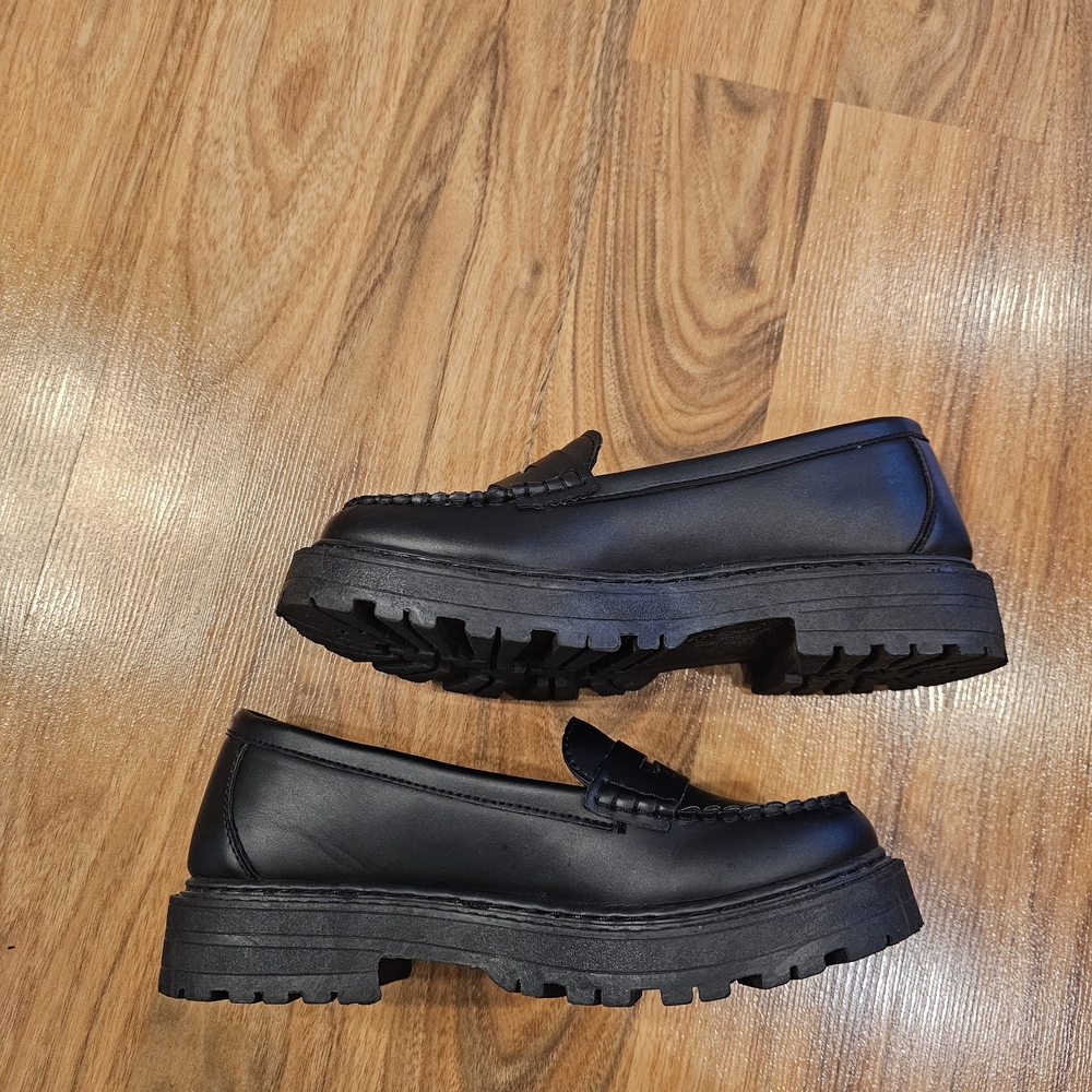 Boohoo Chunky Black Platform Loafers - Picture 6 of 8